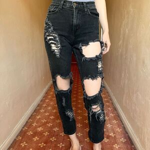 Vibrant M.I.U. Ripped Black jeans Relaxed size 0/1/24/25 SDistressed
